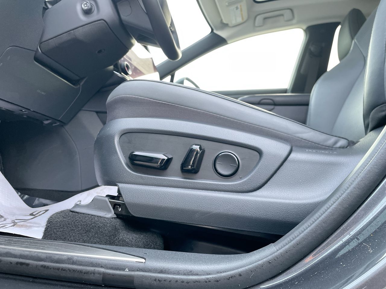 Lexus RZ  2025 à Laval, Québec