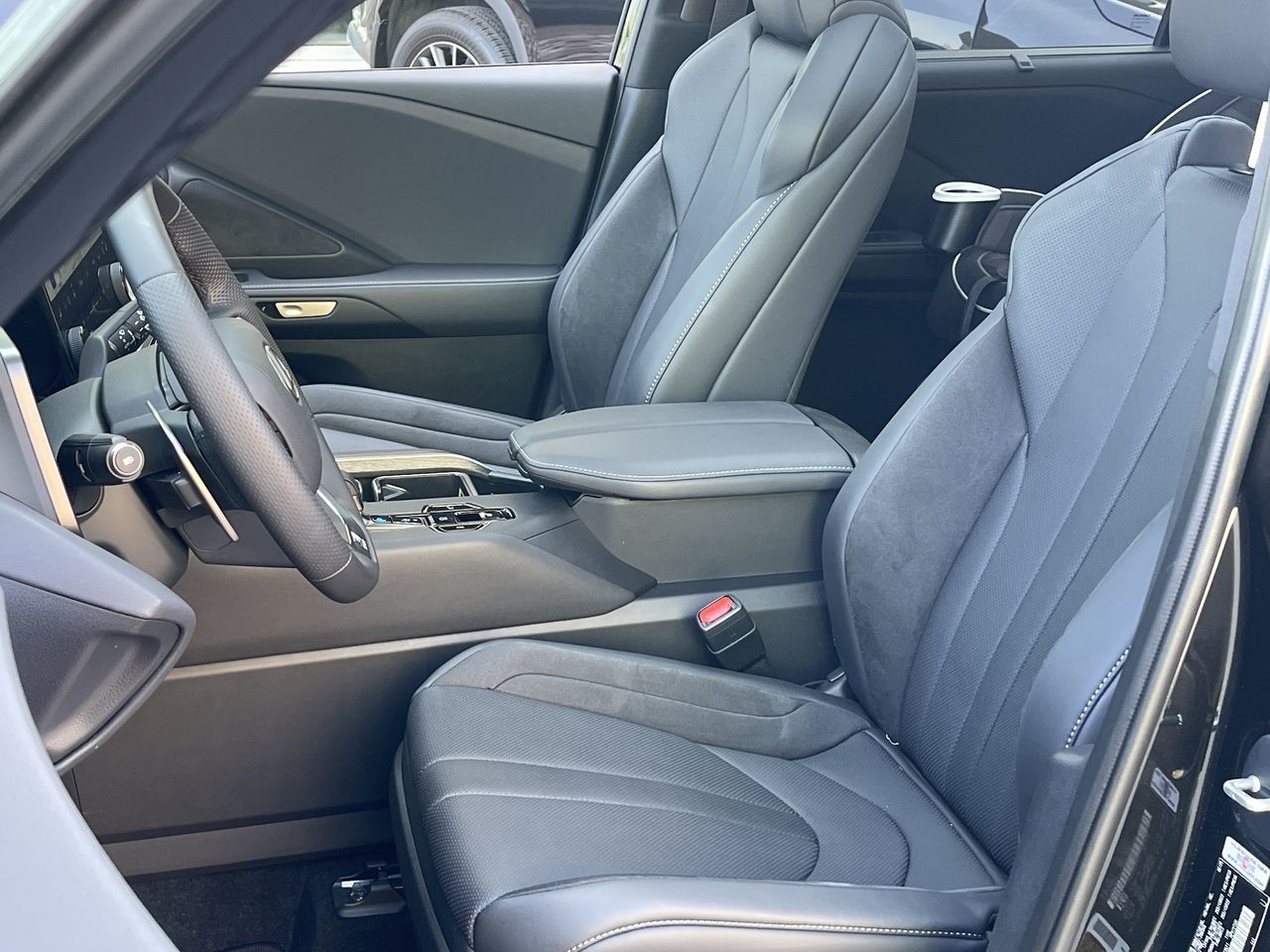 Lexus TX Hybrid  2025