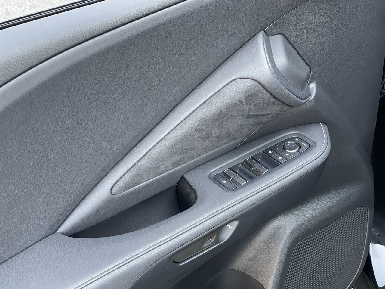 Lexus TX Hybrid  2025