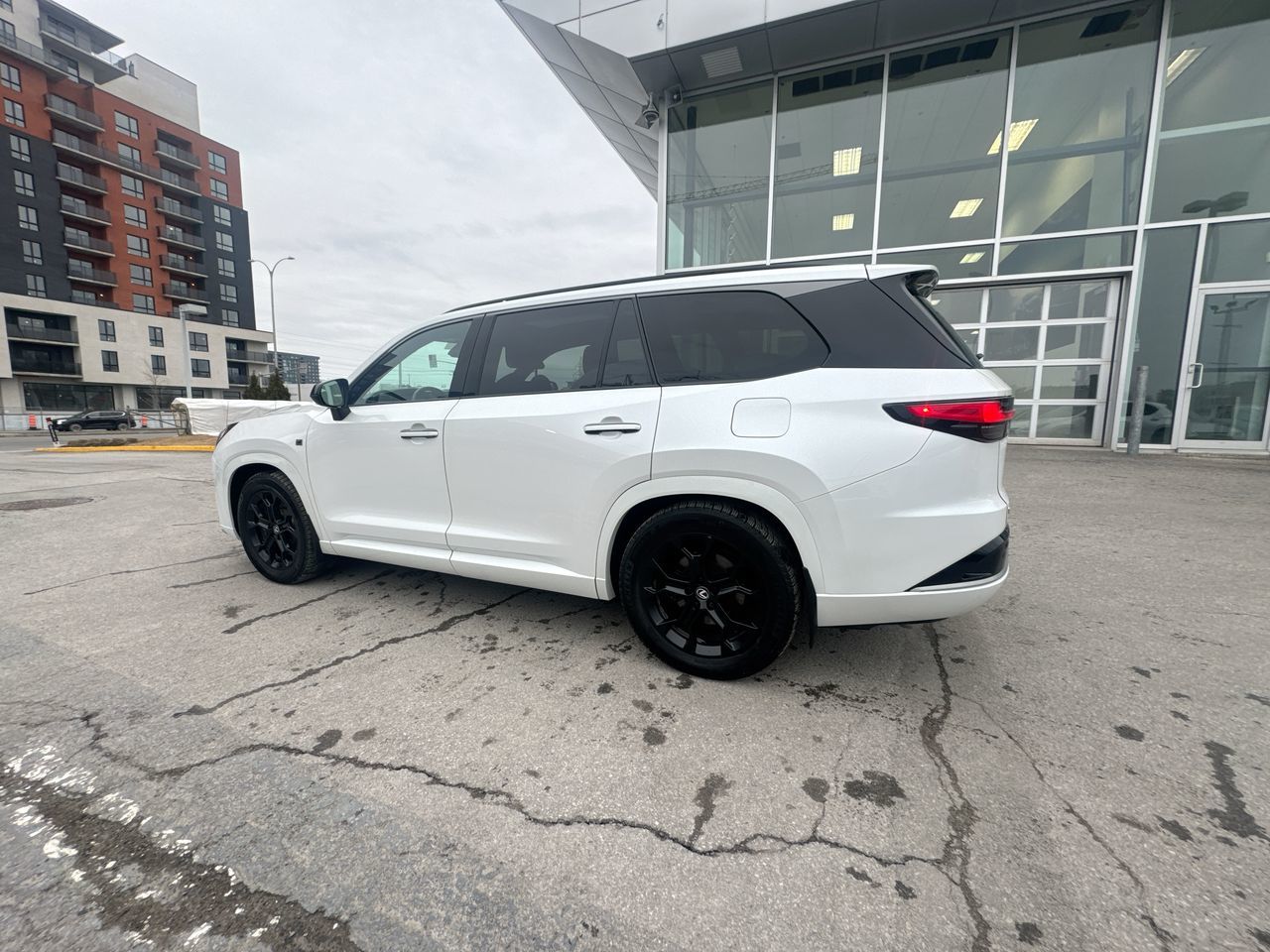 2024 Lexus TX in Laval, Quebec