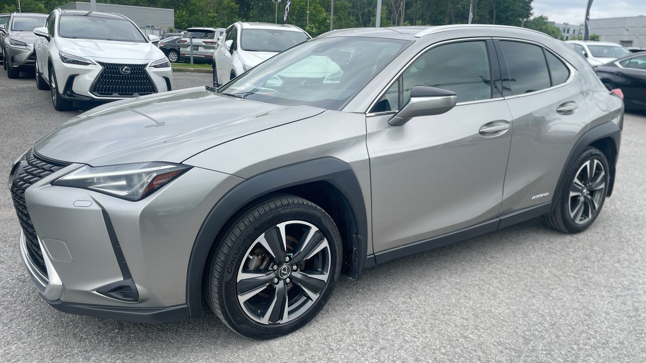 Lexus UX 250h  2021 à Laval, Québec