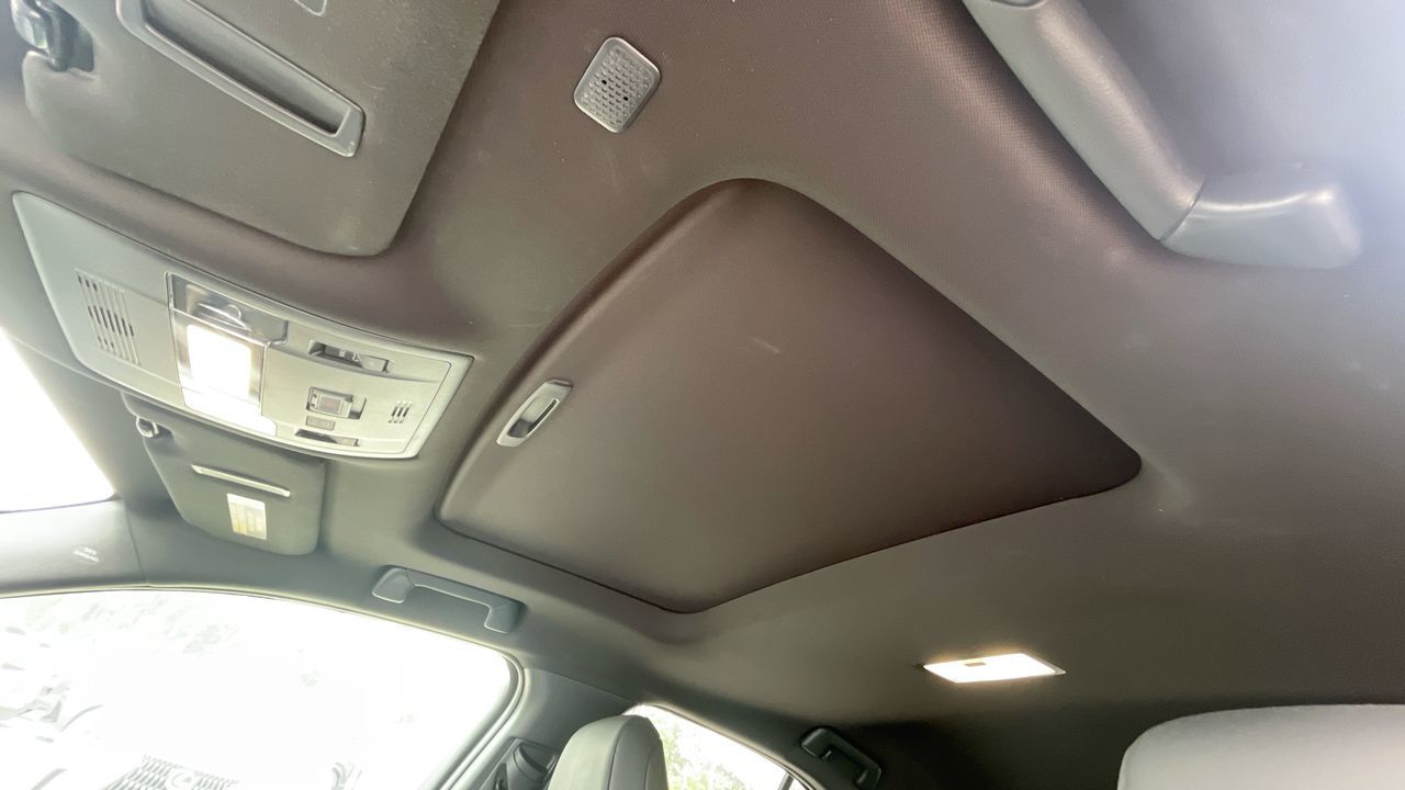 Lexus UX 250h  2021 à Laval, Québec