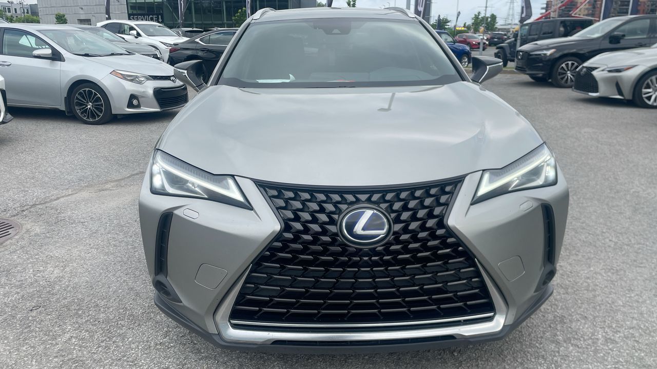Lexus UX 250h  2021 à Laval, Québec
