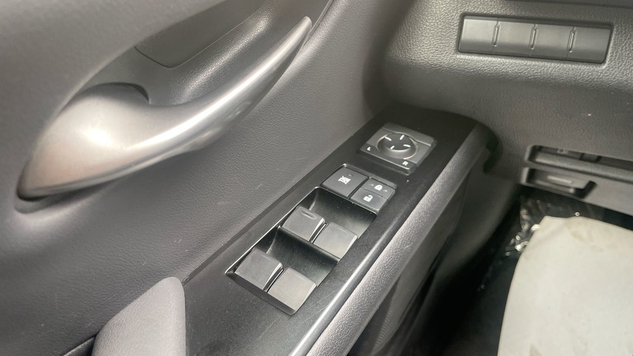 Lexus UX 250h  2021 à Laval, Québec