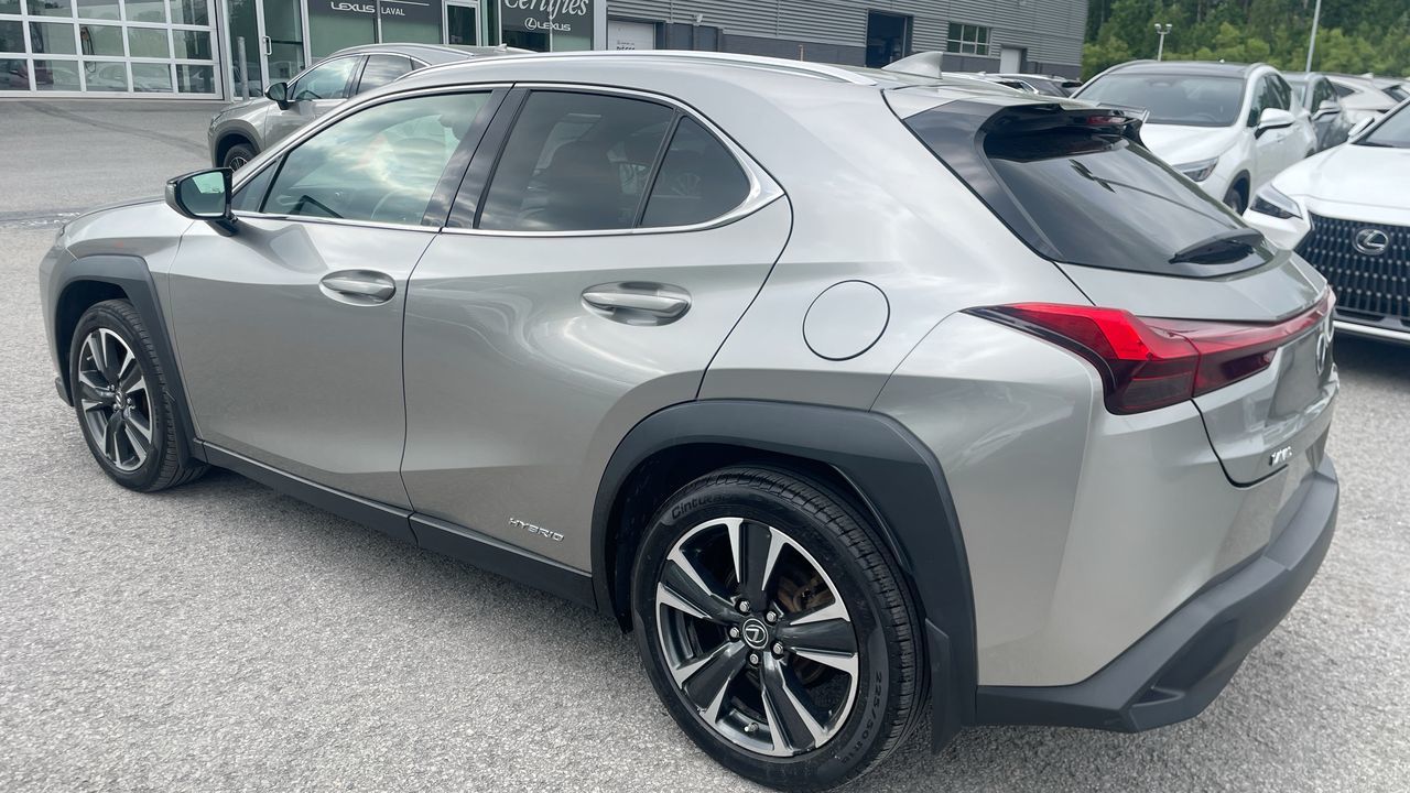 Lexus UX 250h  2021 à Laval, Québec
