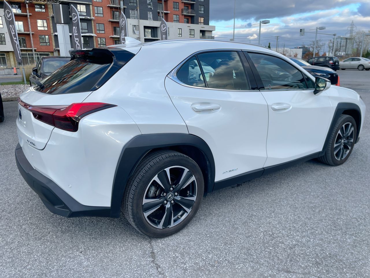 Lexus UX 250h  2021