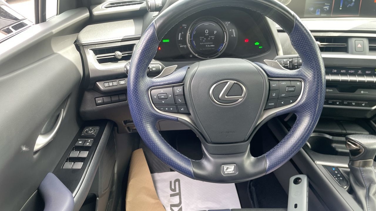 2022 Lexus UX 250h in Laval, Quebec