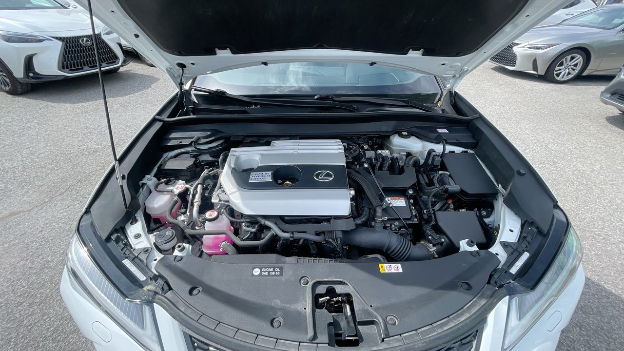 2022 Lexus UX 250h in Laval, Quebec