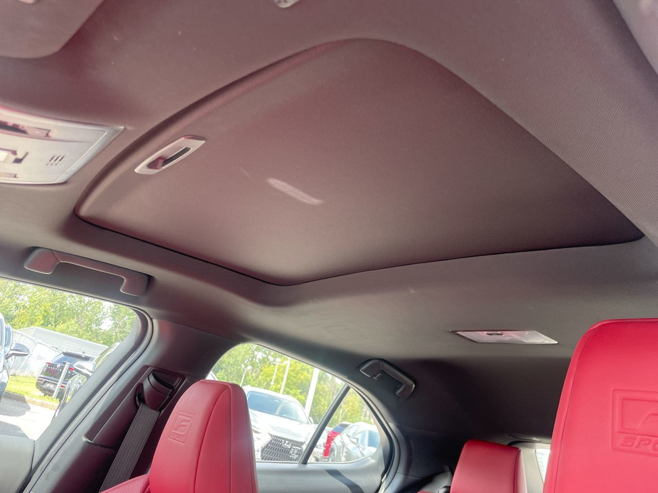 Lexus UX 250h  2022 à Laval, Québec
