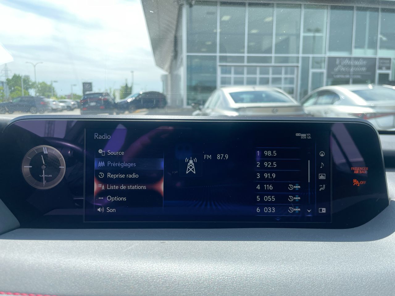 Lexus UX 250h  2022 à Laval, Québec