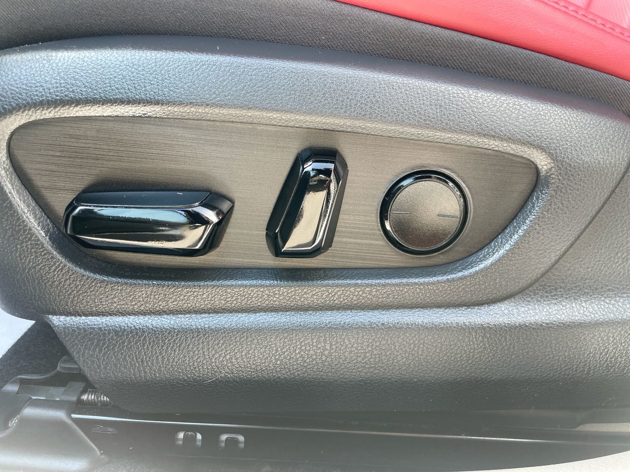 Lexus UX 250h  2022 à Laval, Québec
