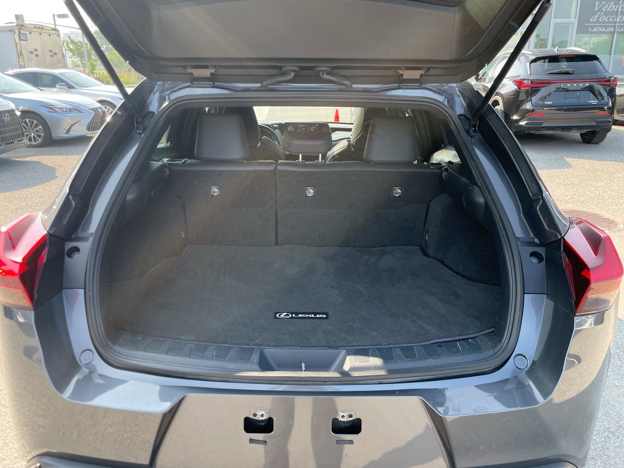 2022 Lexus UX 250h in Laval, Quebec