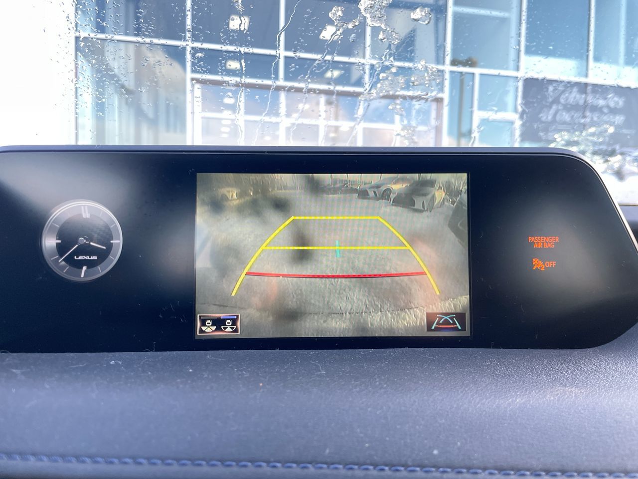 Lexus UX 250h  2022 à Laval, Québec