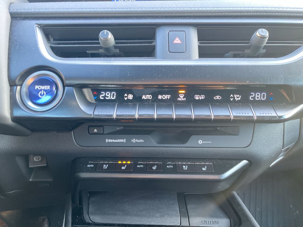 Lexus UX 250h  2022 à Laval, Québec