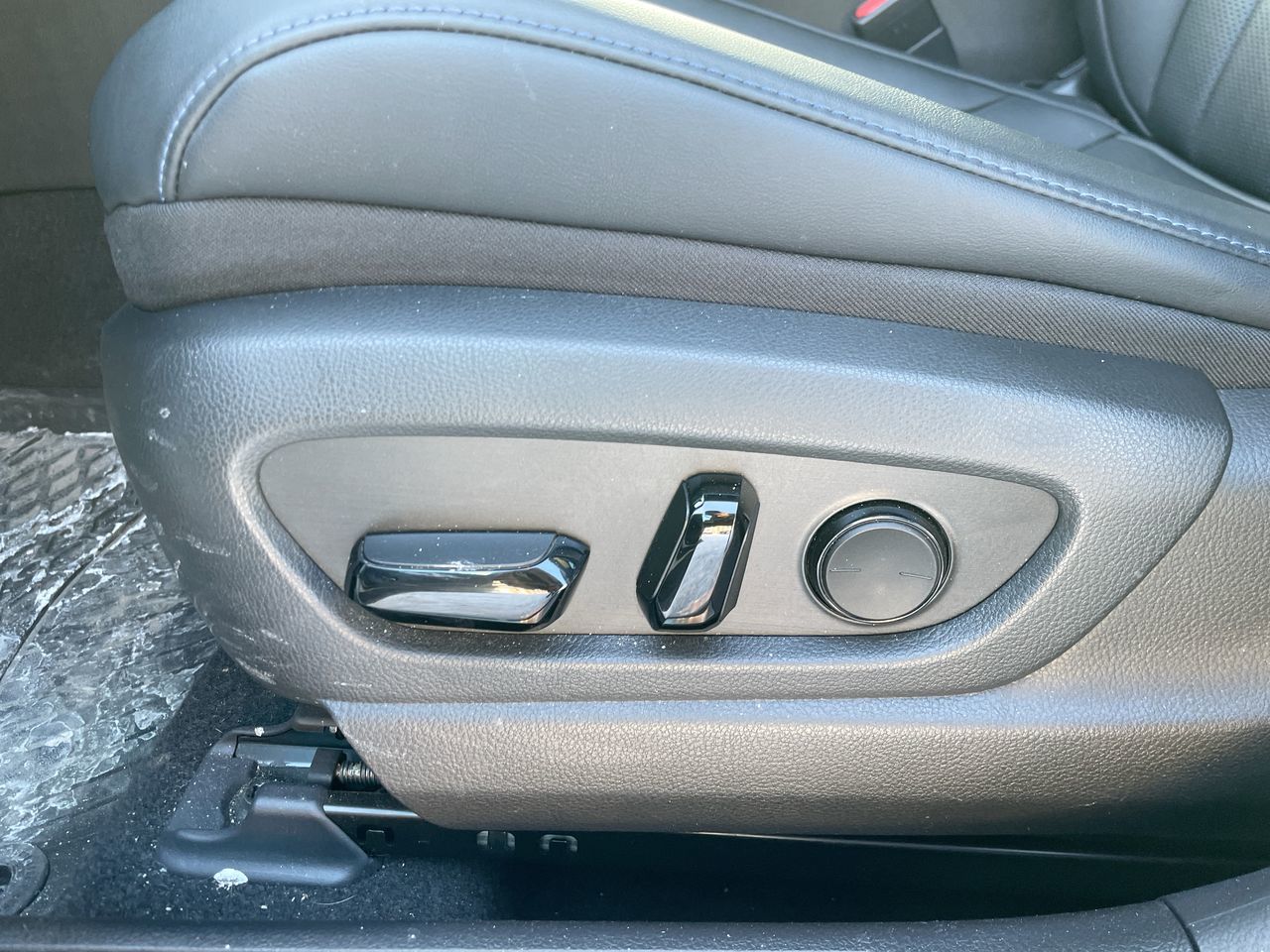 Lexus UX 250h  2022 à Laval, Québec