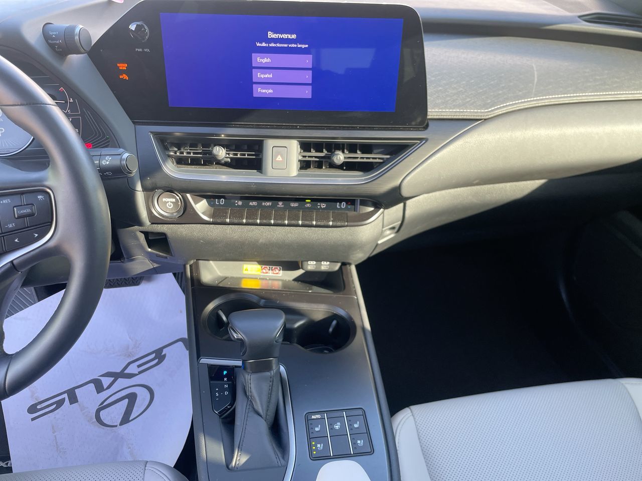 2024 Lexus UX 250h in Laval, Quebec