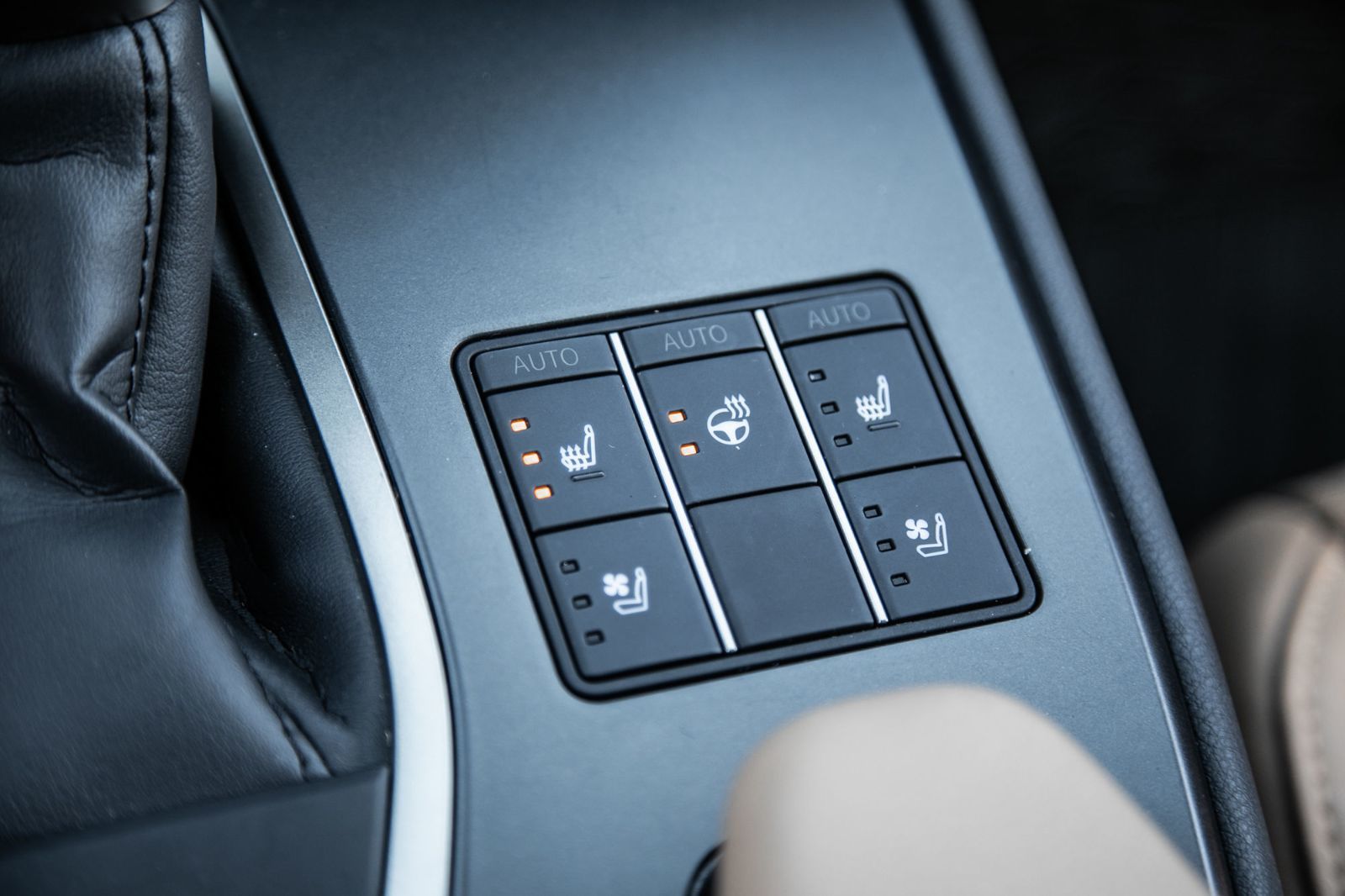 2024 Lexus UX 250h in Laval, Quebec