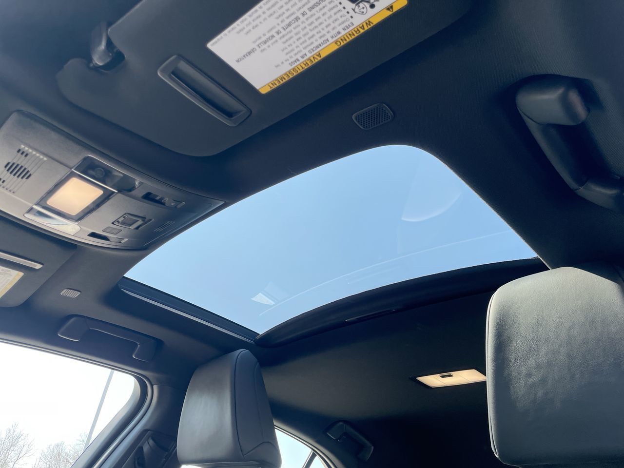 Lexus UX 250h  2024