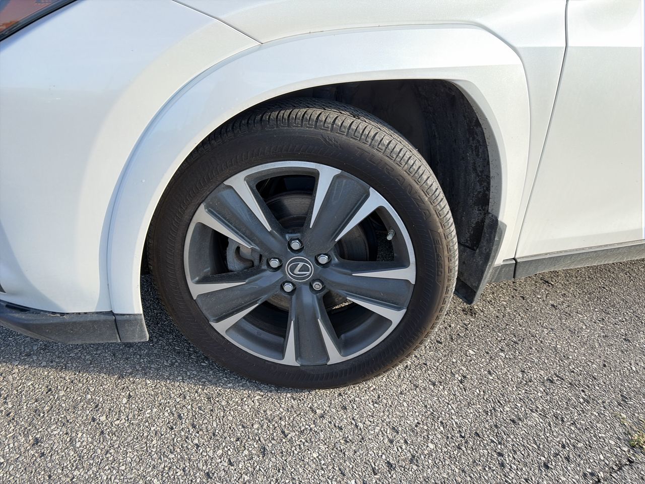Lexus UX 250h  2024 à Laval, Québec