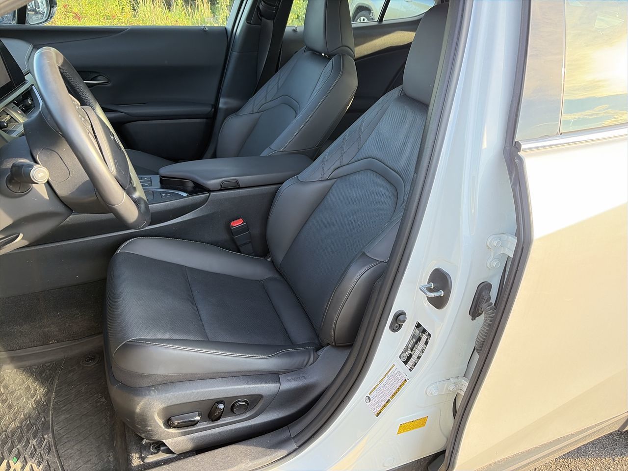 Lexus UX 250h  2024 à Laval, Québec