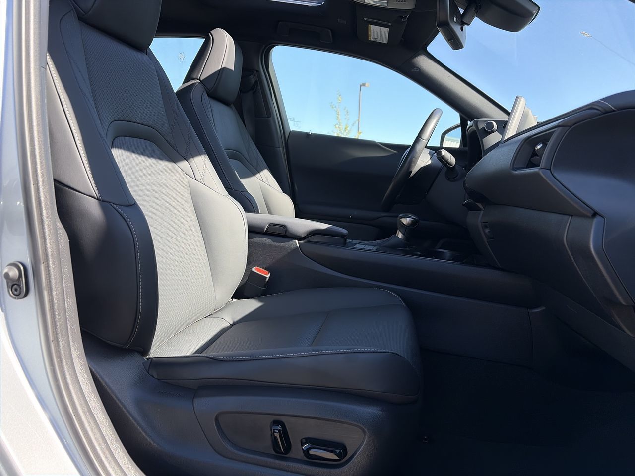 2024 Lexus UX 250h in Laval, Quebec