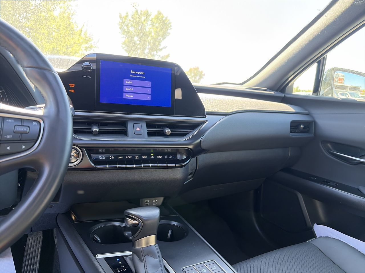 2024 Lexus UX 250h in Laval, Quebec