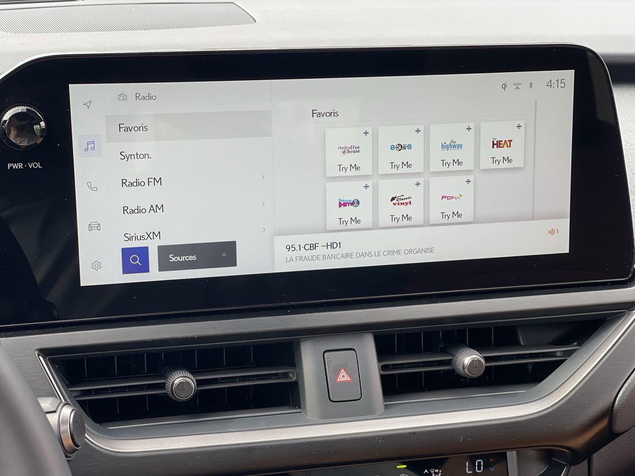 2025 Lexus UX HYBRID in Laval, Quebec