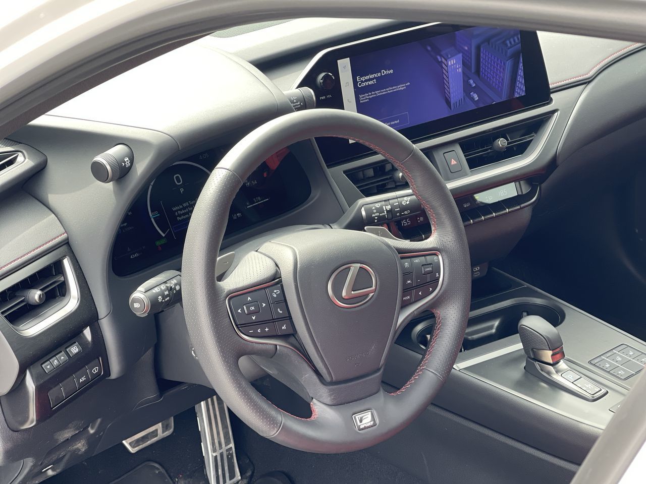 Lexus UX Hybrid  2025