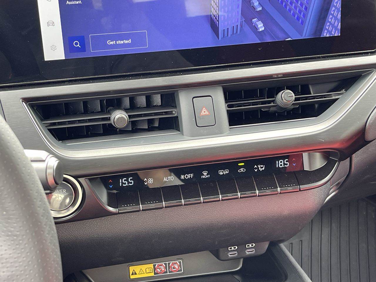 Lexus UX Hybrid  2025