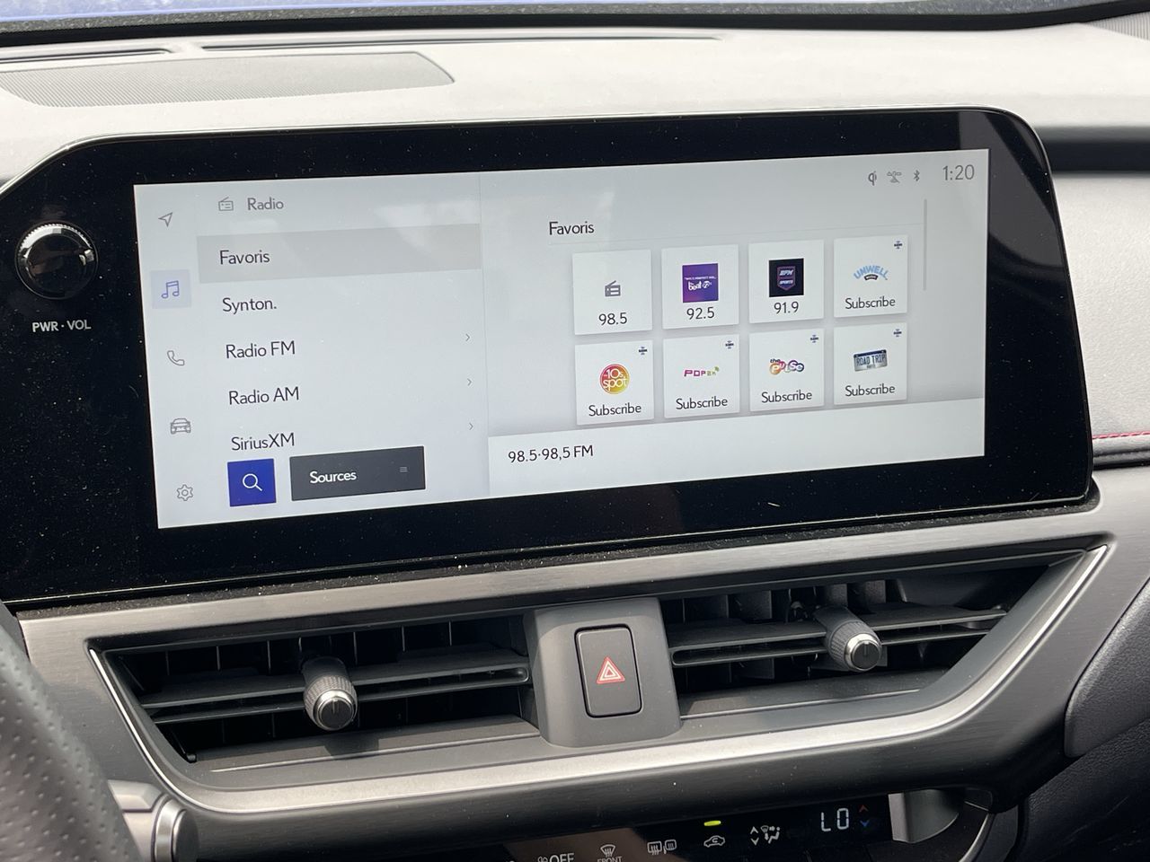 2025 Lexus UX Hybrid