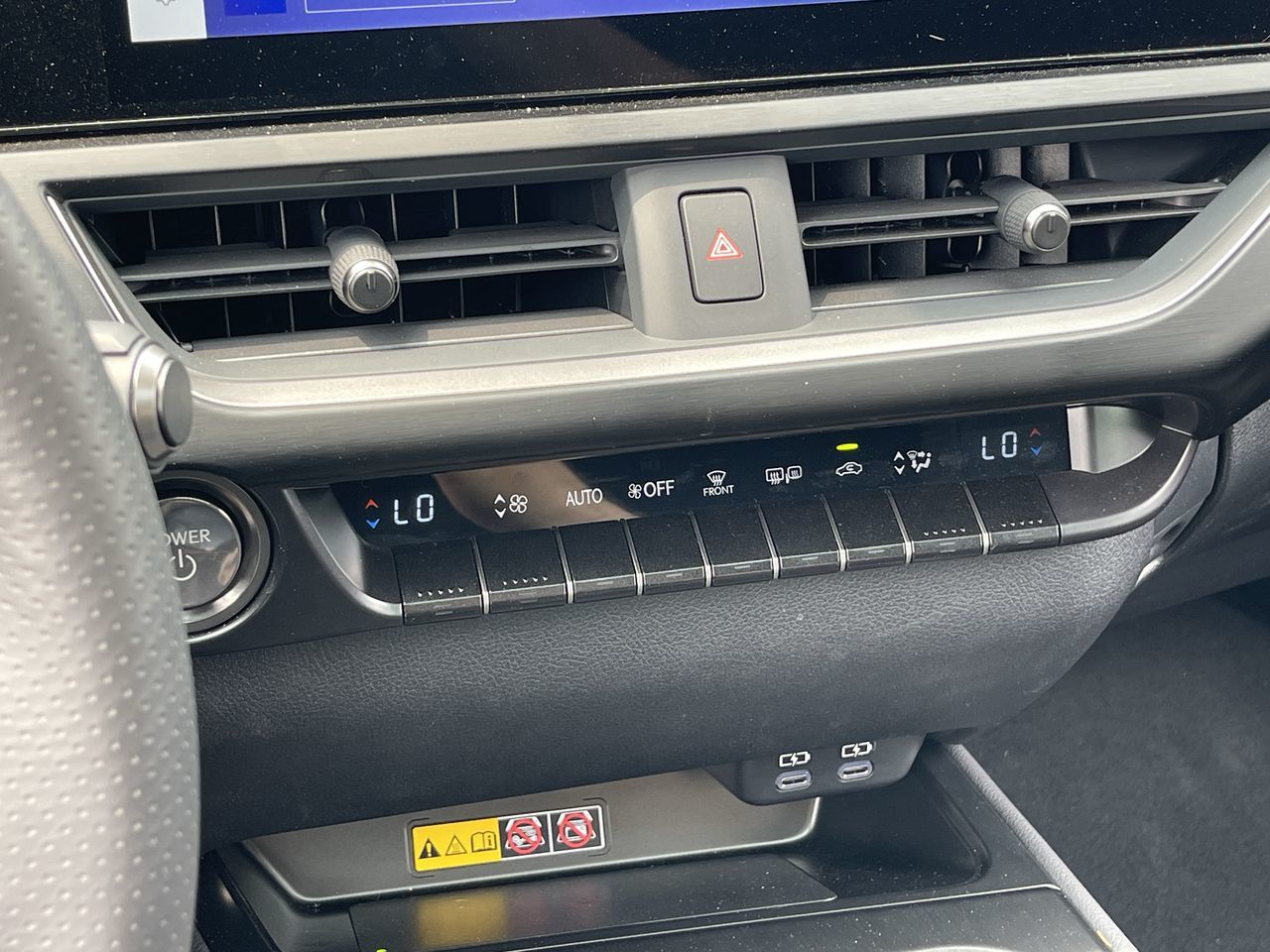 2025 Lexus UX Hybrid