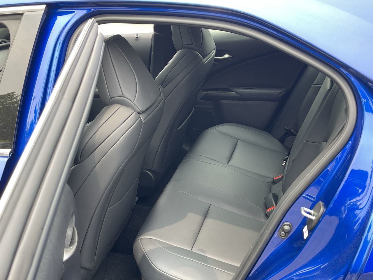 2025 Lexus UX Hybrid