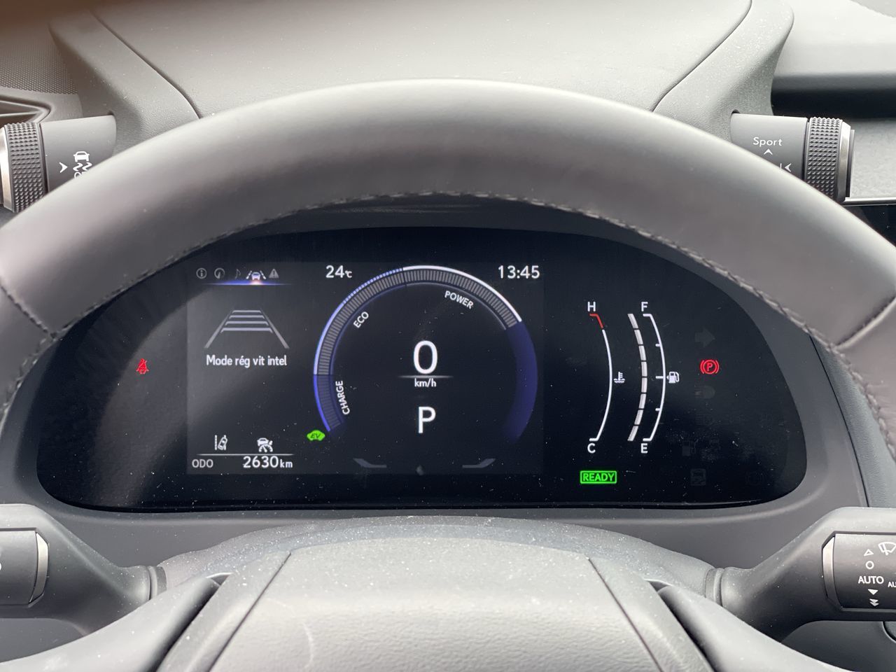 Lexus UX Hybrid  2025