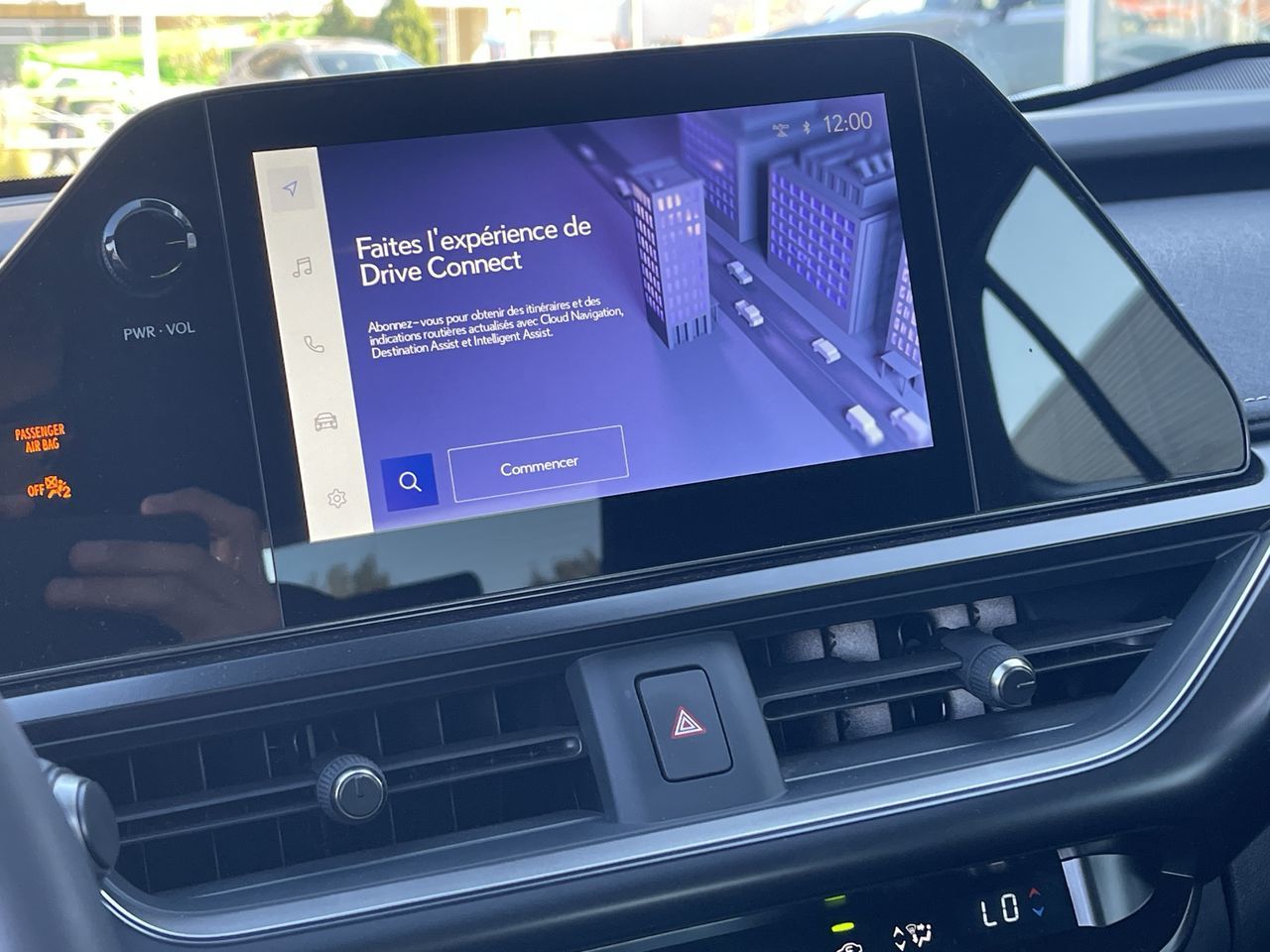 Lexus UX Hybrid  2025