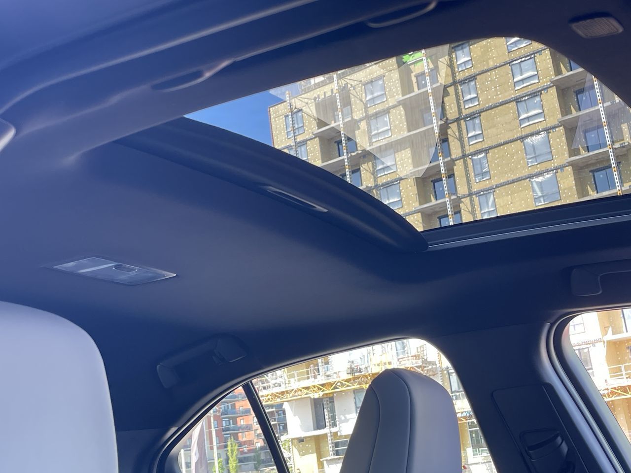 2025 Lexus UX HYBRID in Laval, Quebec