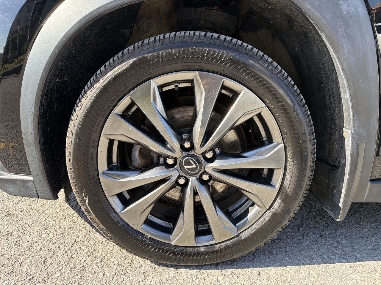 Lexus UX  2019