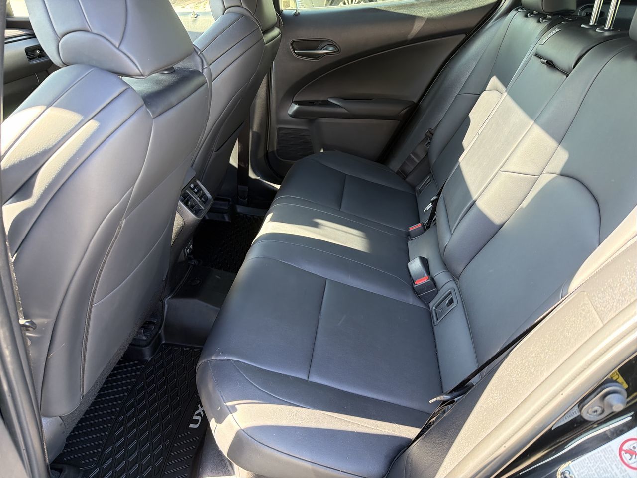 Lexus UX  2019