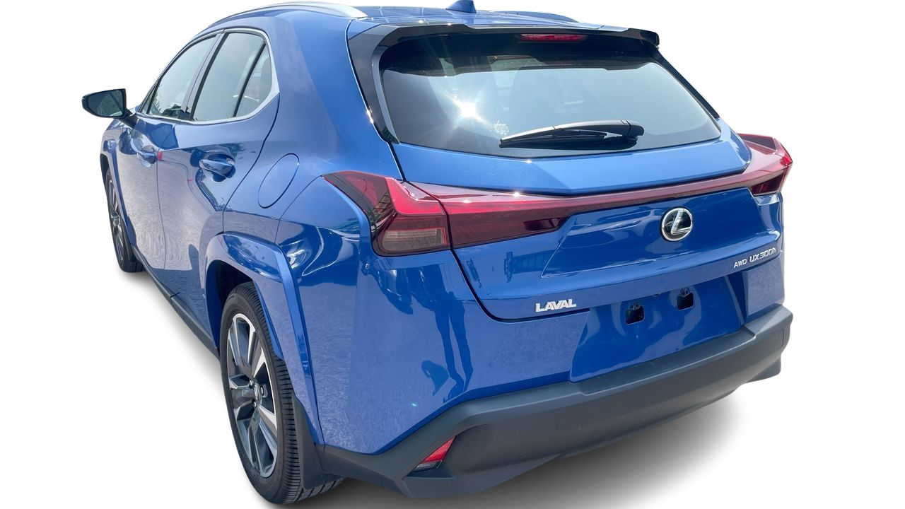2025 Lexus UX in Laval, Quebec