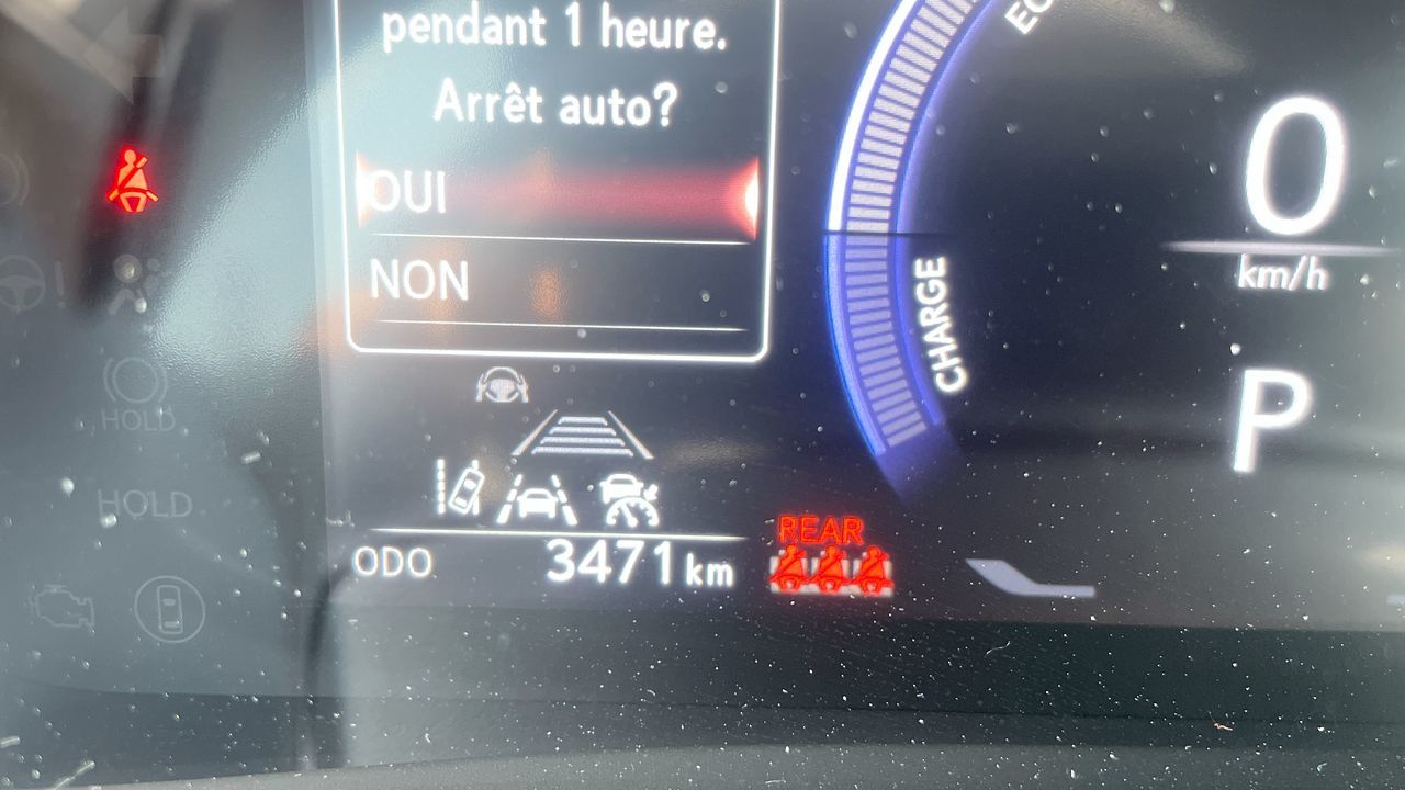 2025 Lexus UX in Laval, Quebec