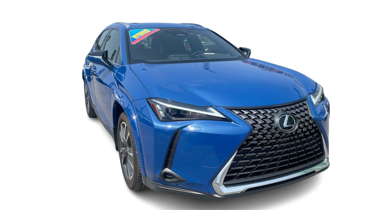 2025 Lexus UX in Laval, Quebec