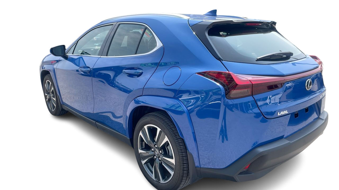 2025 Lexus UX in Laval, Quebec