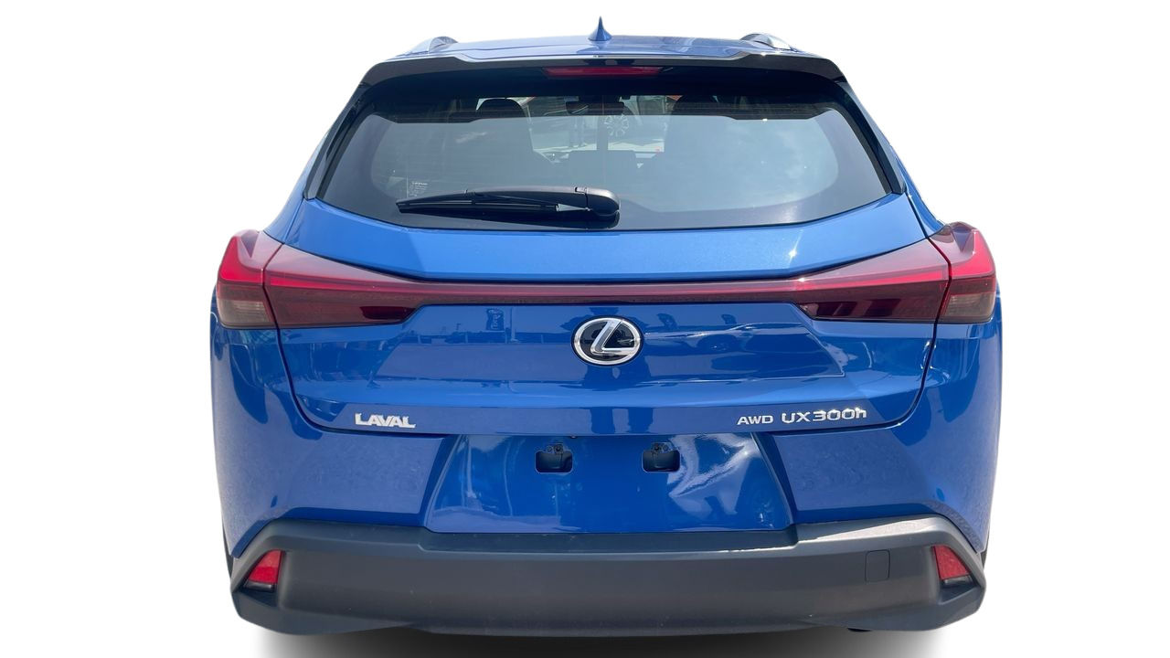 2025 Lexus UX in Laval, Quebec