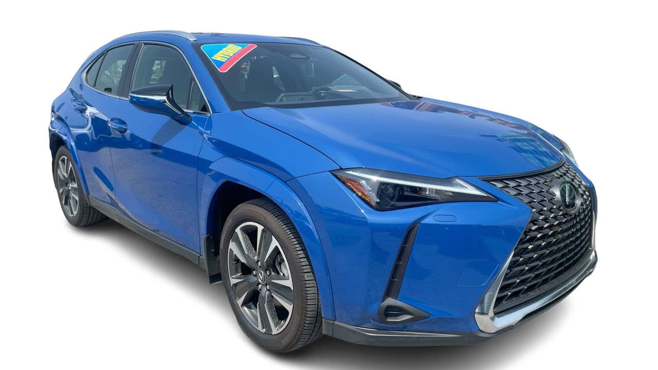 2025 Lexus UX in Laval, Quebec