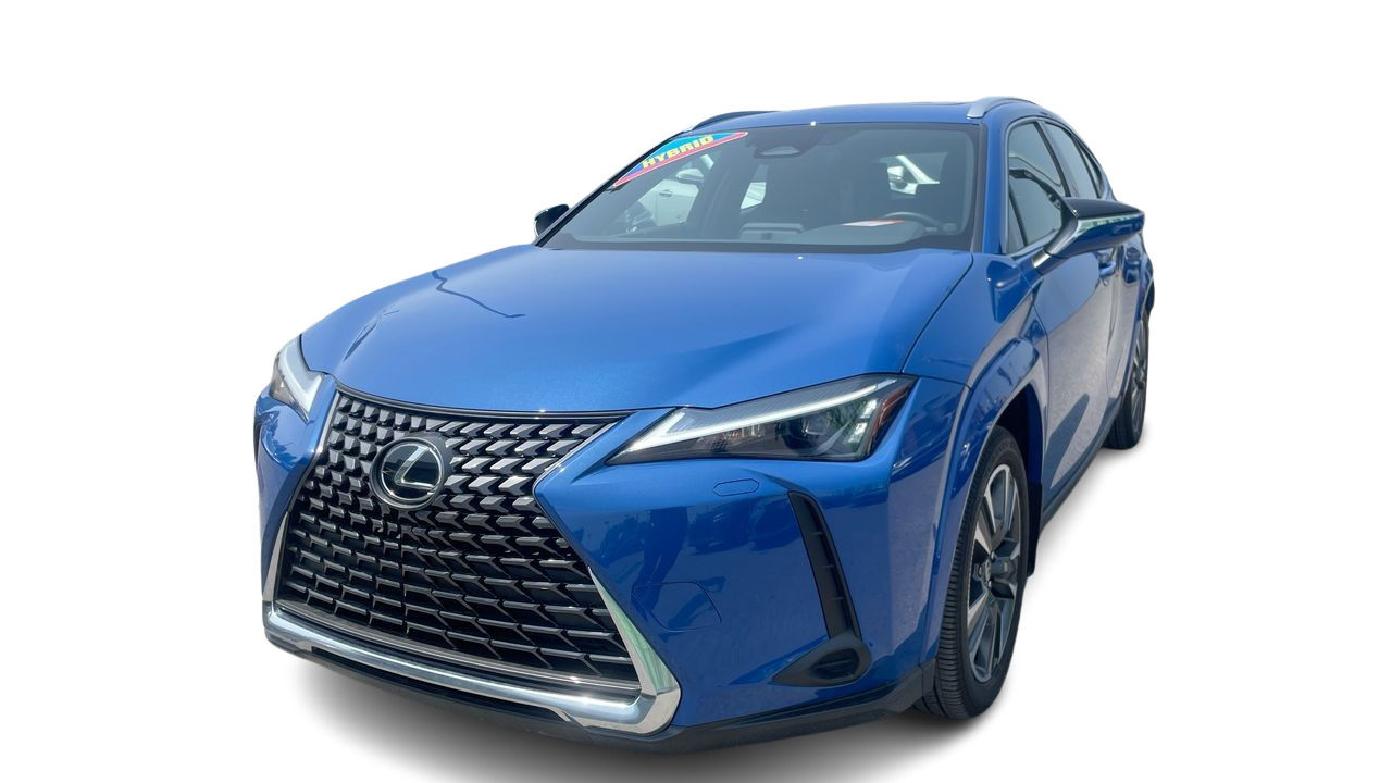 2025 Lexus UX in Laval, Quebec
