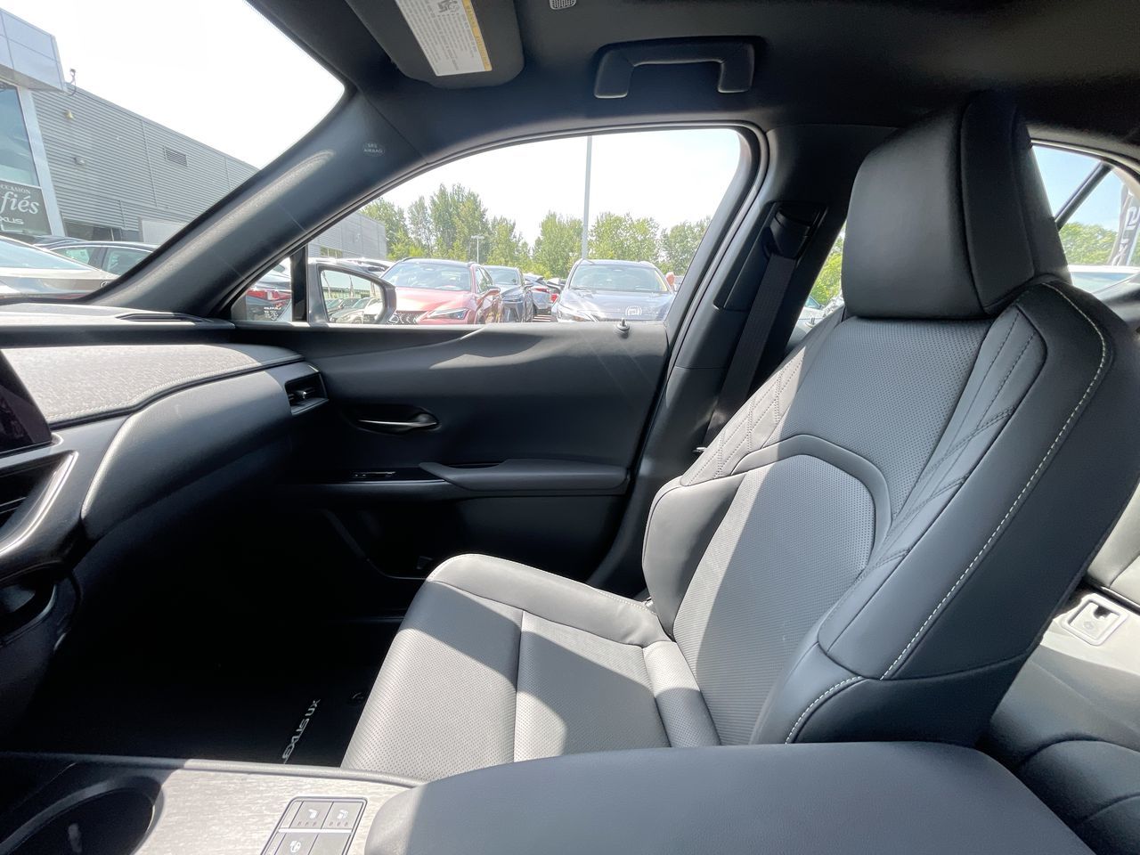 Lexus UX  2025 à Laval, Québec
