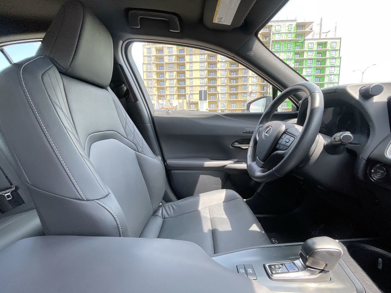 Lexus UX  2025 à Laval, Québec