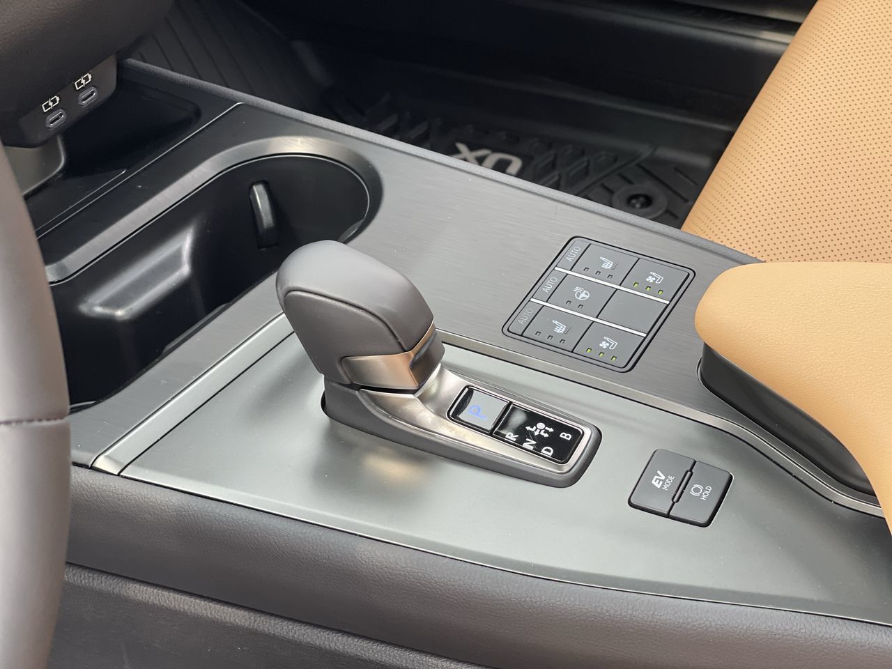 Lexus UX  2025 à Laval, Québec
