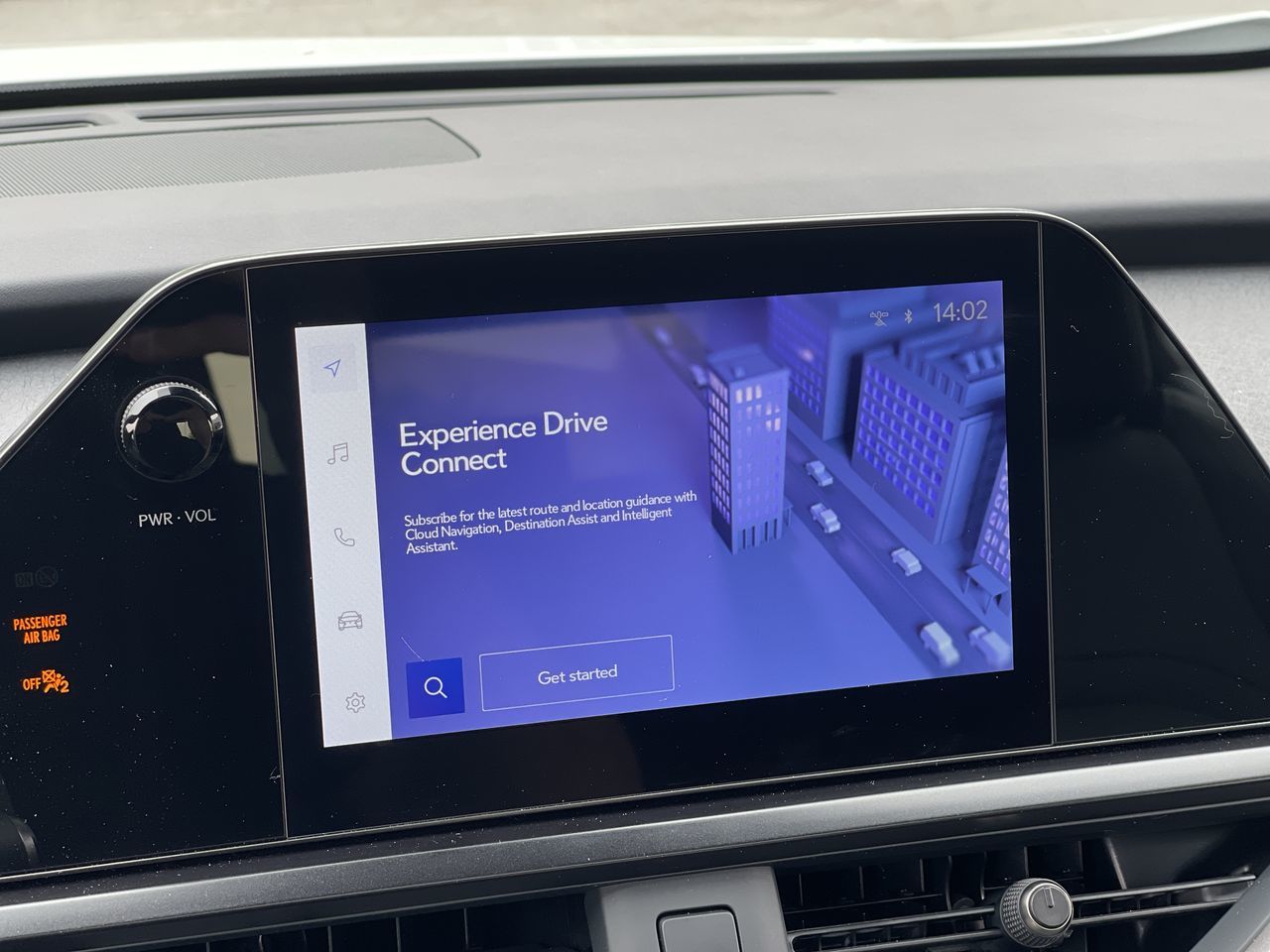 2025 Lexus UX in Laval, Quebec