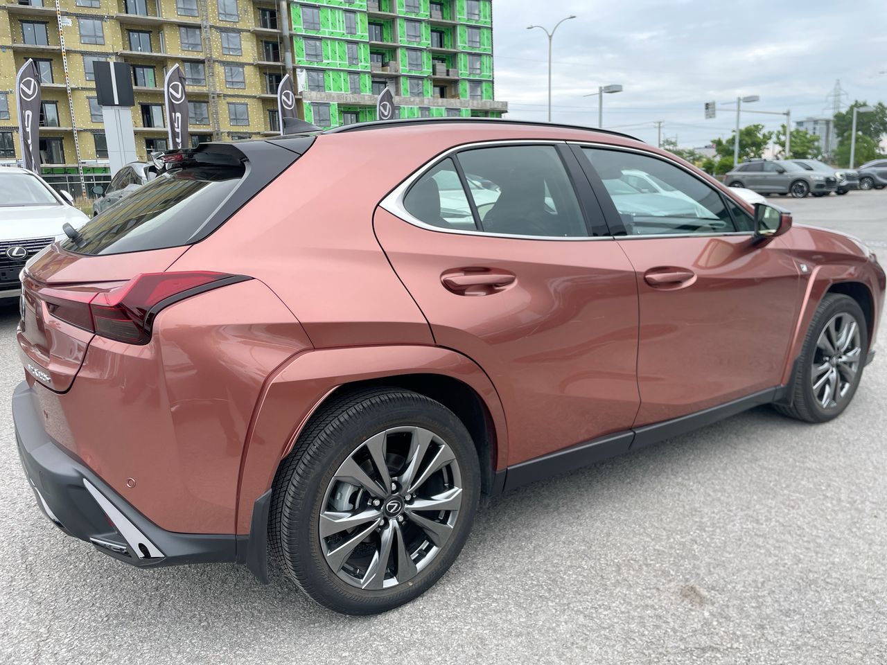 2025 Lexus UX in Laval, Quebec
