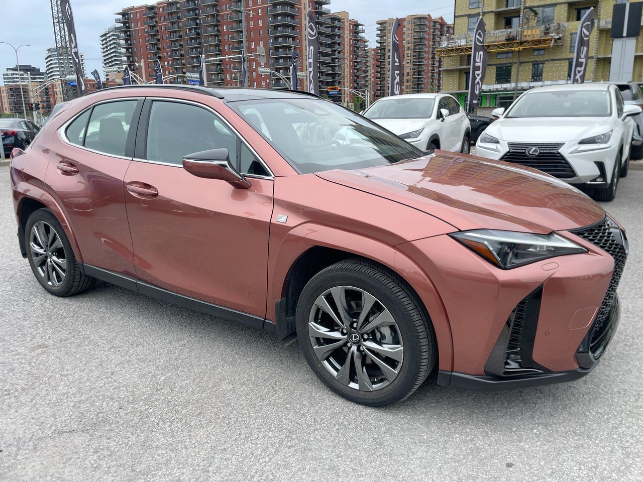 2025 Lexus UX in Laval, Quebec